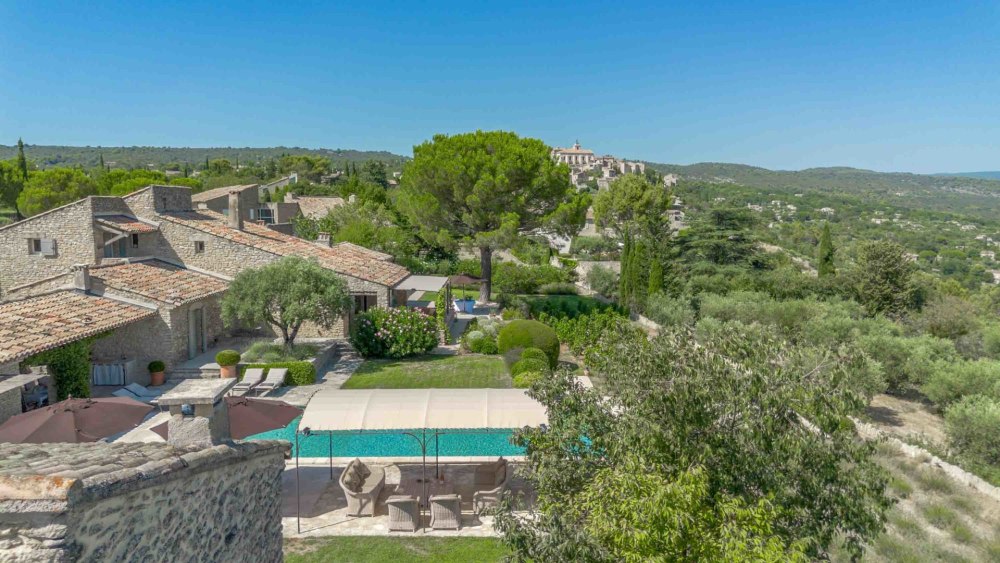 New! Mas de l’Olivier, a villa for rent in Provence France