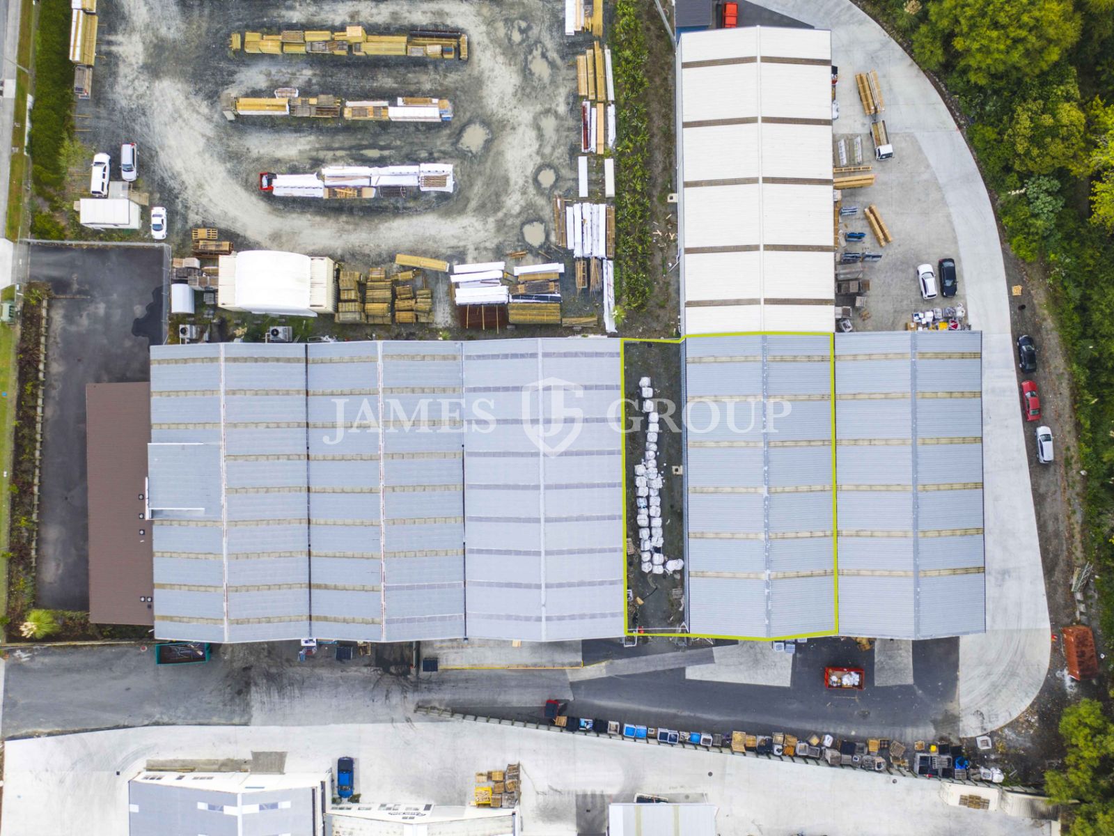 600sqm High Stud Industrial With Yard!