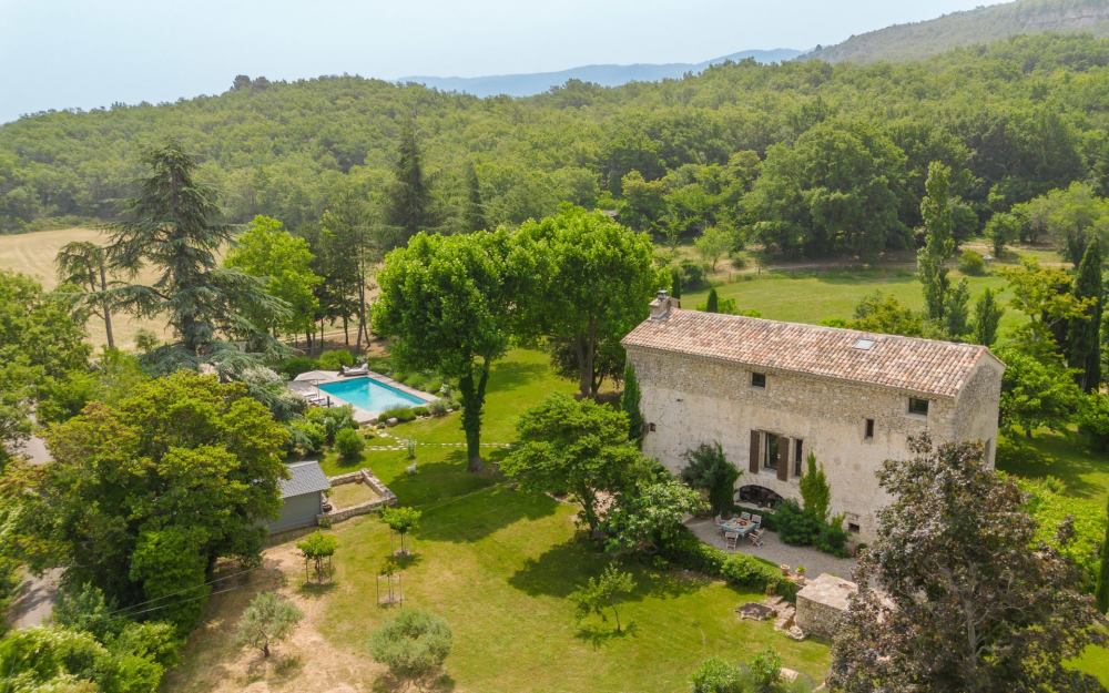 Photographs of Mas des Bleuets villa in Provence - Image 41 of 44