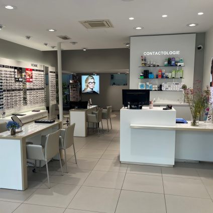 Magasin Opticien 40 Grande Rue de Vaise 69009 LYON intérieur