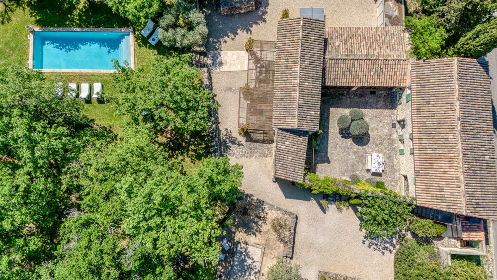 Photographs of Le Mas des Amandiers villa in Provence - Image 41 of 41