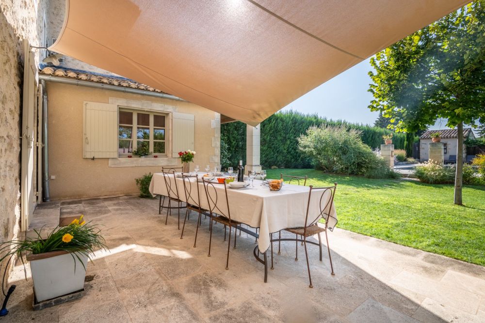 Photographs of Mas du Menuisier villa in Provence - Image 28 of 45