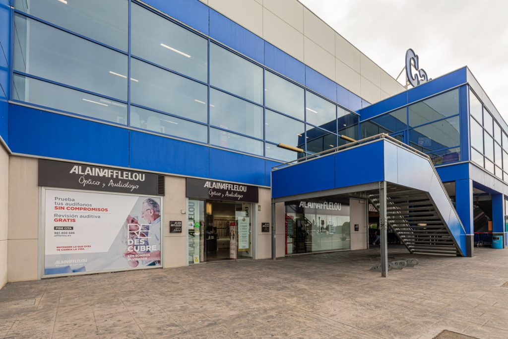 Tienda Óptico C.C. EL MANAR - CTRA DE GOMBALDA  CV-32  KM 0 5 46560 MASSALFASSAR exterior