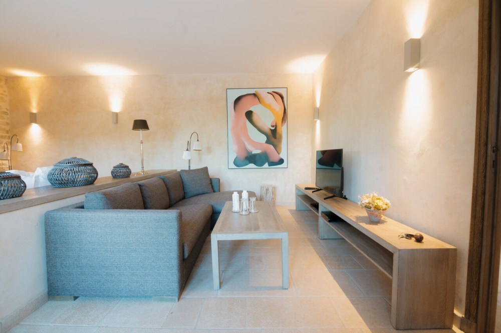 Photographs of Bastide du Calavon villa in Provence - Image 24 of 57