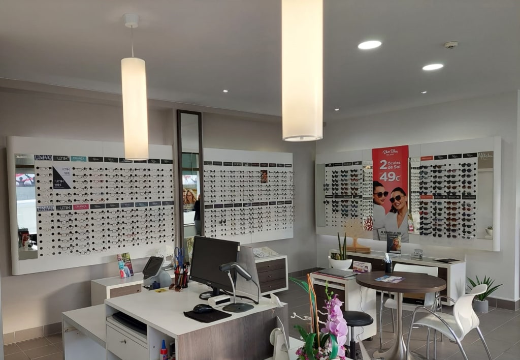Loja Optometrista R.António Sérgio 13 6300-665 GUARDA indoor