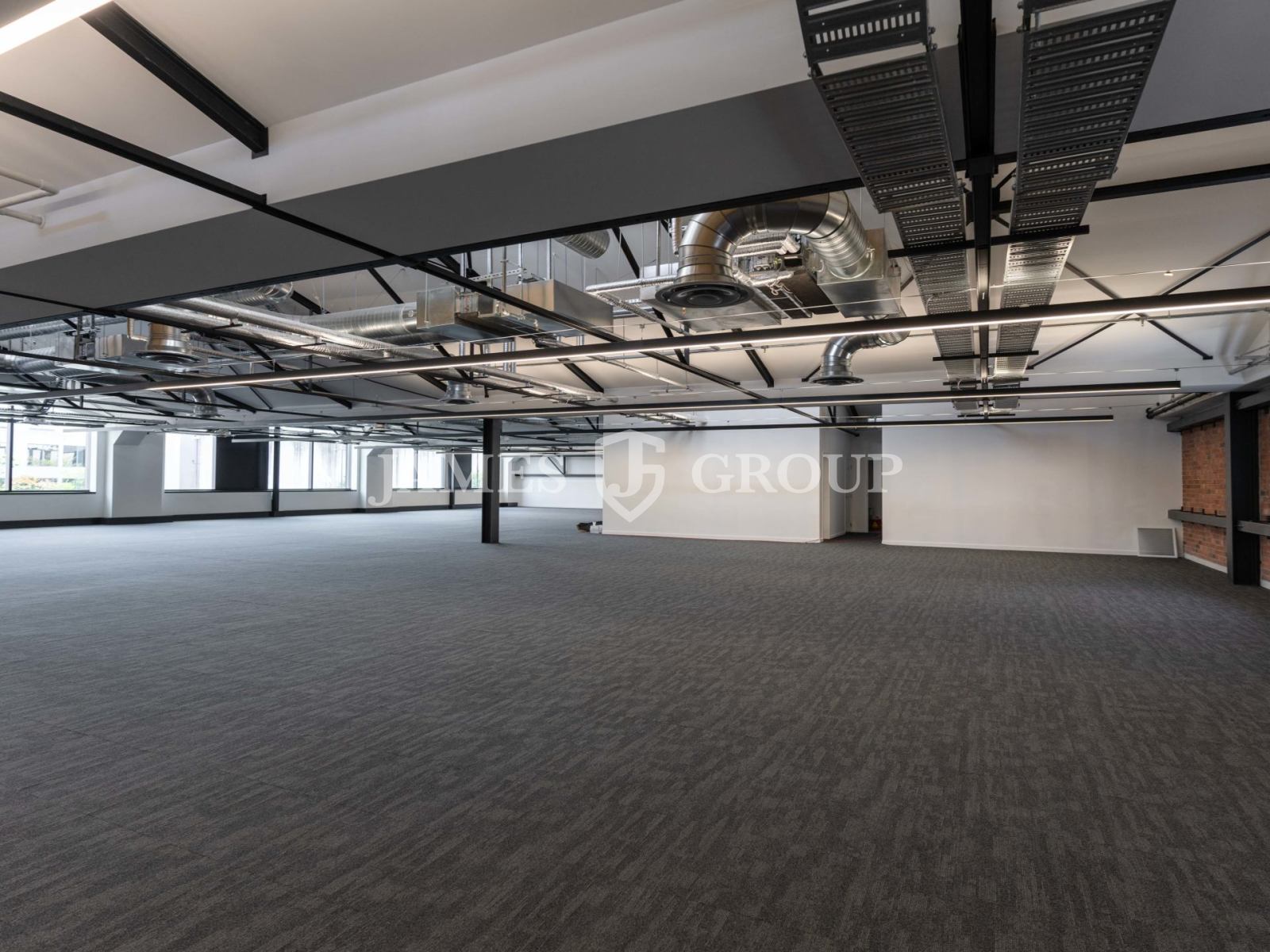 Recently Refurbished Greenlane Character Office