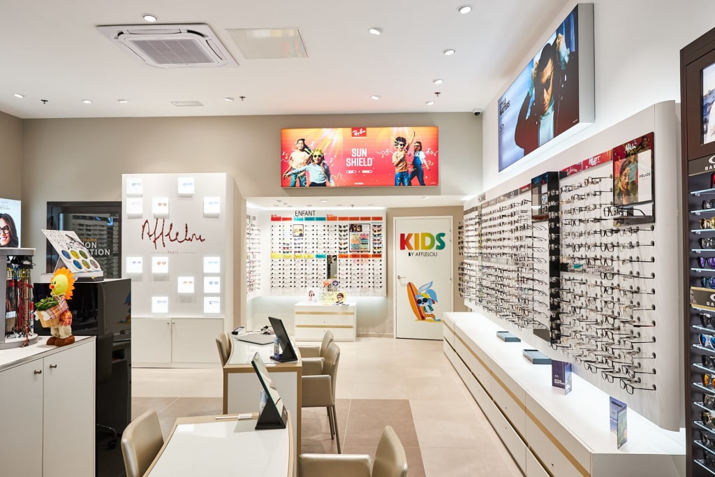 Magasin Opticien C.C. Carrefour Lingostière 06200 NICE intérieur