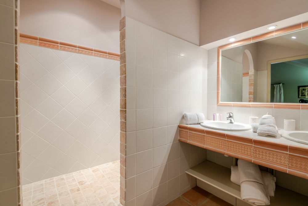 Photographs of Domaine des Légendes villa in Provence - Image 45 of 57