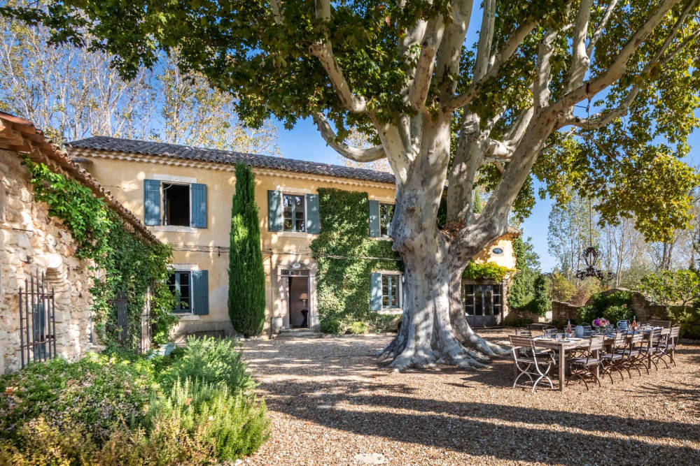 Photographs of Mas des Cigales villa in Provence - Image 1 of 41
