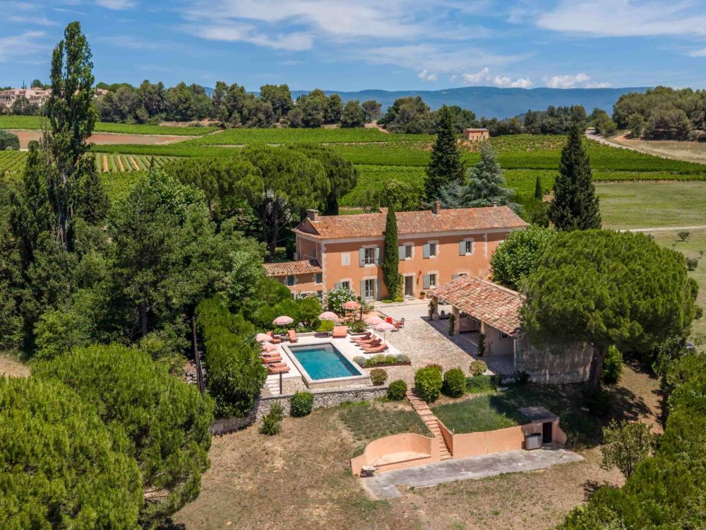Photographs of Mas des Traditions villa in Provence - Image 3 of 41