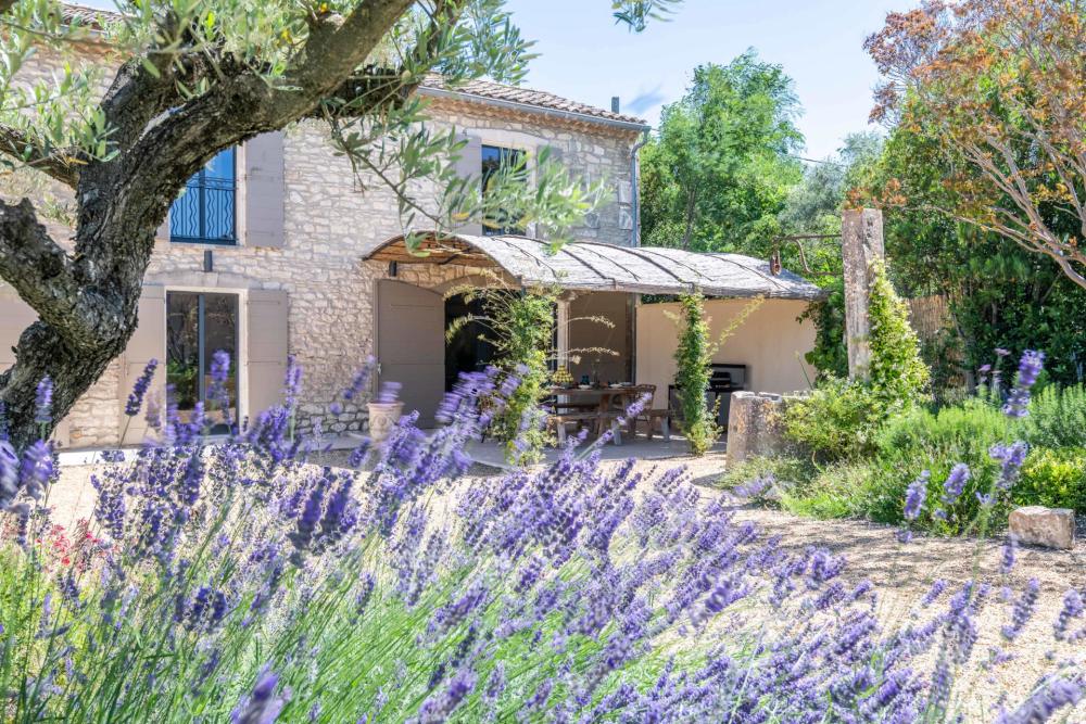 Photographs of Villa Rubis villa in Provence - Image 1 of 40