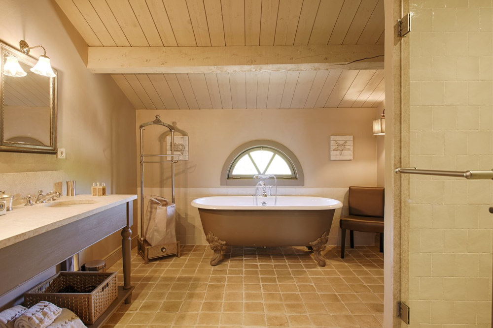 Photographs of Domaine de Villeblanche villa in Provence - Image 44 of 58