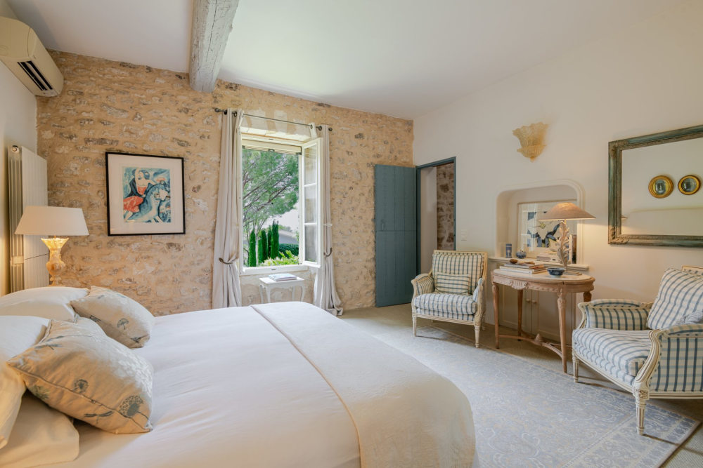 Photographs of Mas Hortensia villa in Provence - Image 19 of 46