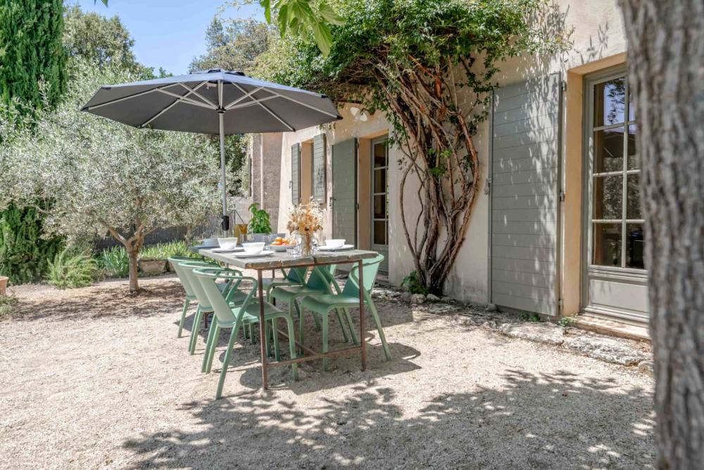Photographs of Mas Rustrel villa in Provence - Image 16 of 26