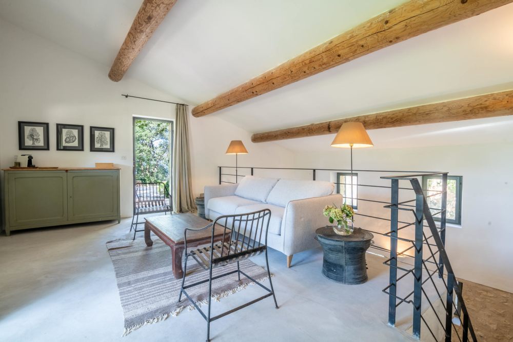 Photographs of Mas les Gardiols villa in Provence - Image 34 of 43