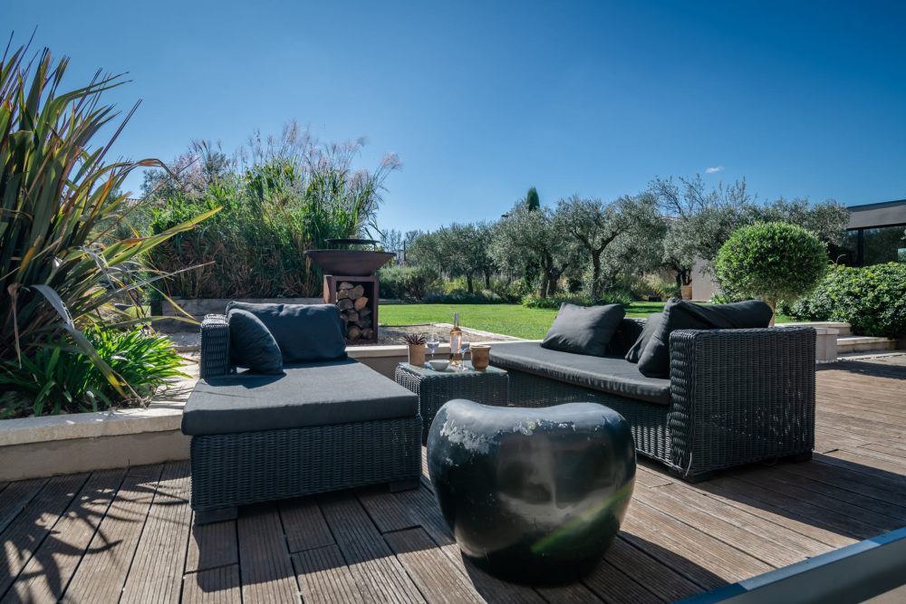 Photographs of Villa du Souvenir villa in Provence - Image 3 of 59