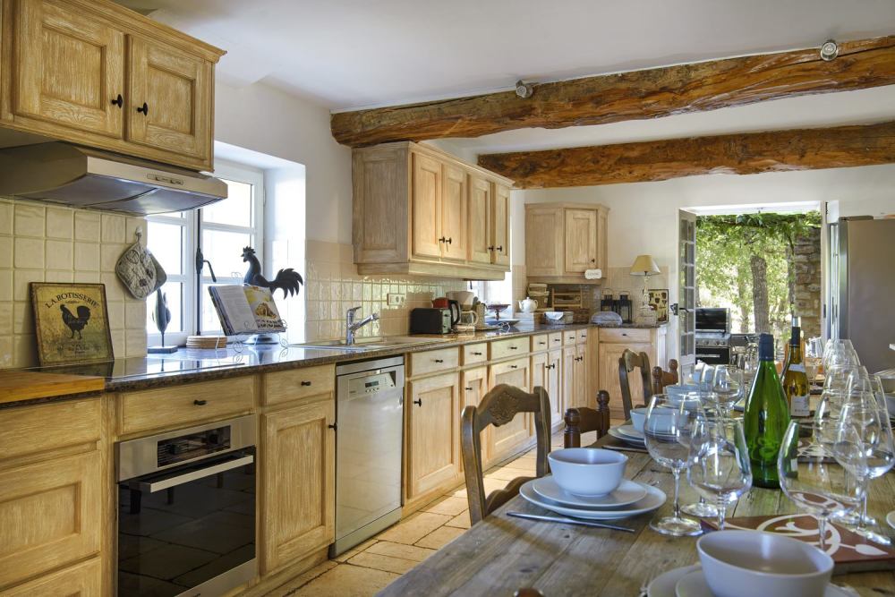Photographs of Mas de Manebit villa in Provence - Image 6 of 30