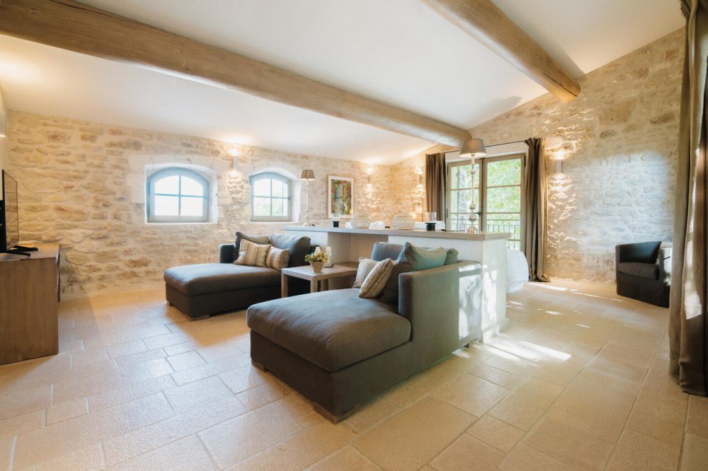 Photographs of Bastide du Calavon villa in Provence - Image 29 of 57