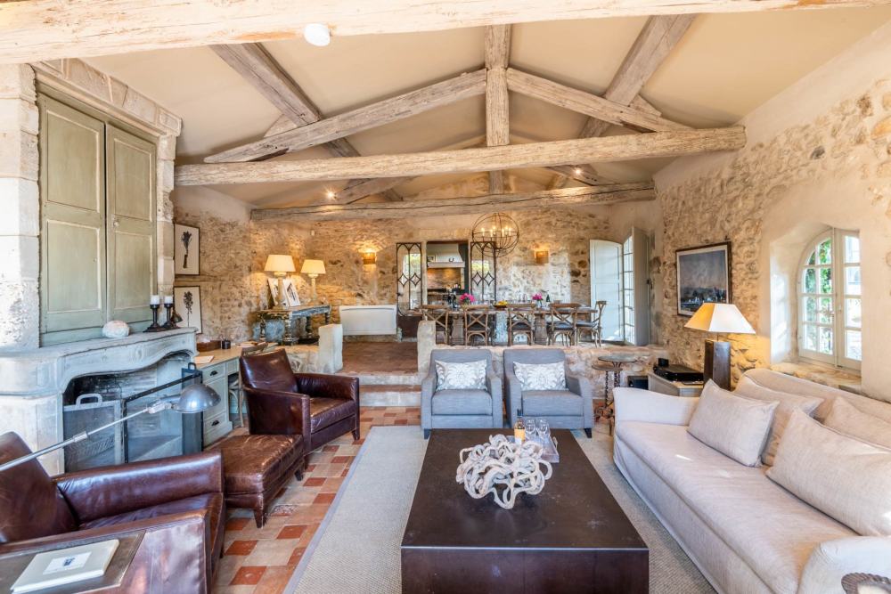 Photographs of Mas des Cigales villa in Provence - Image 28 of 41