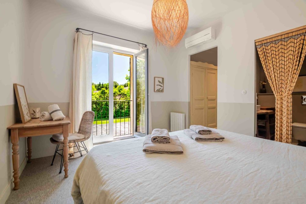 Photographs of Mas du Bien-Etre villa in Provence - Image 20 of 34