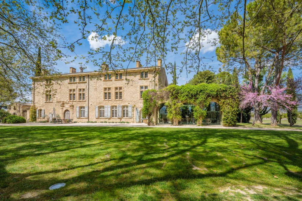 Photographs of Chateau de Sannes villa in Provence - Image 38 of 61