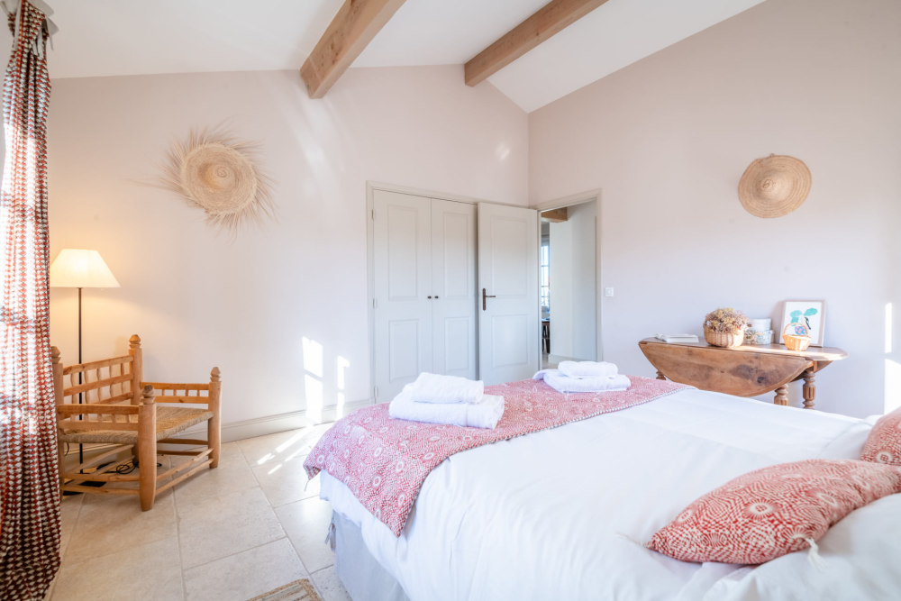 Photographs of Mas des Rabassiers villa in Provence - Image 19 of 32