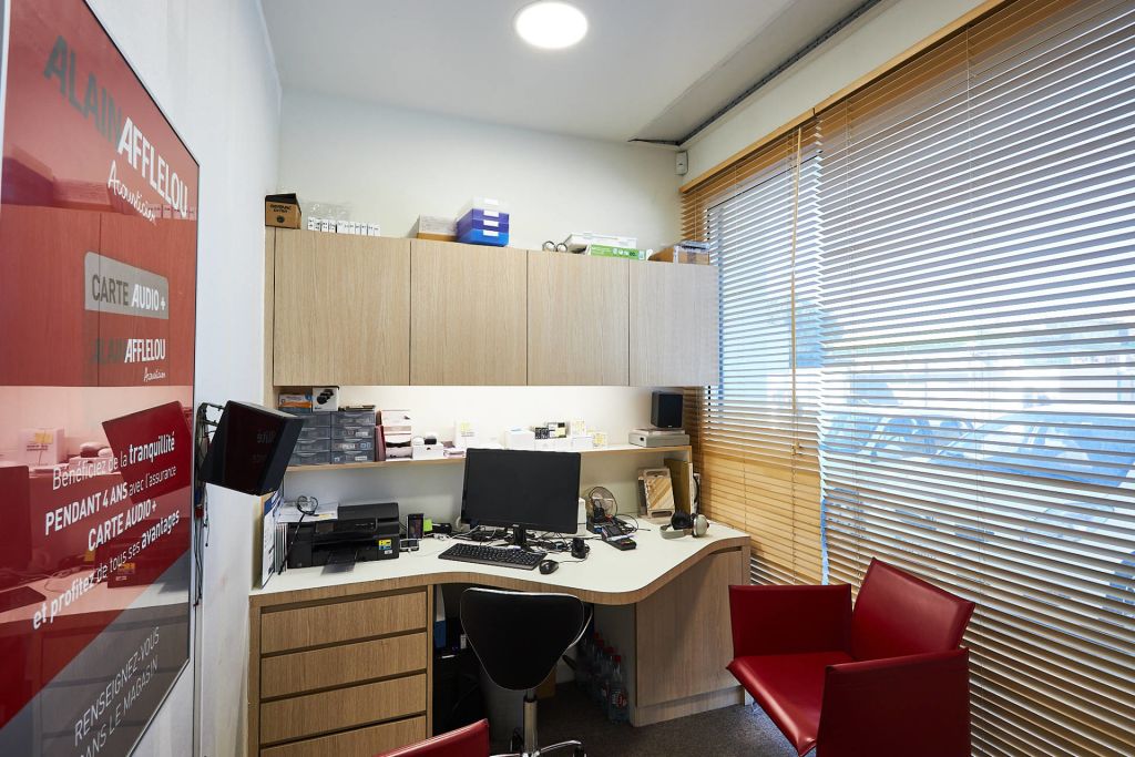 Magasin audioprothesiste 436D rue Léonard de Vinci 84120 PERTUIS intérieur