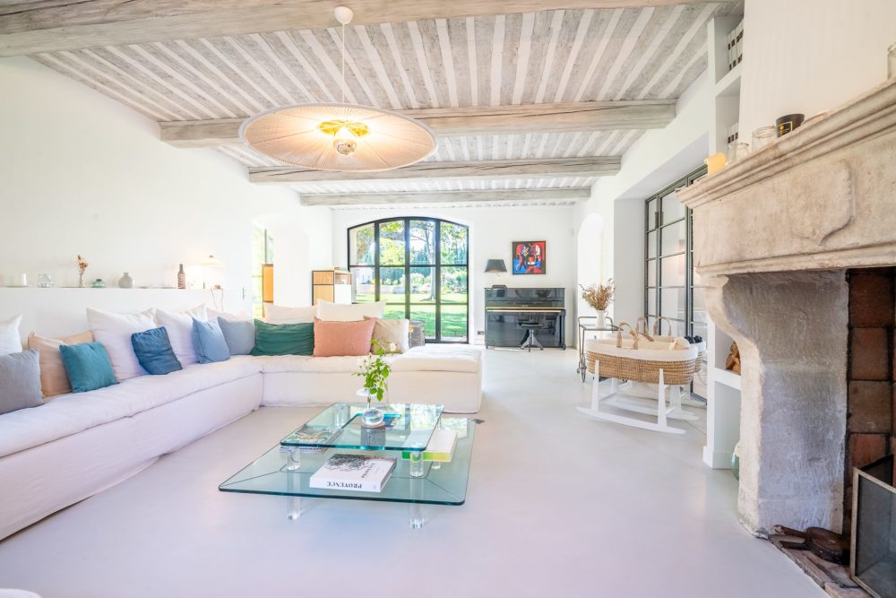 Photographs of Mas Cédrat villa in Provence - Image 10 of 56