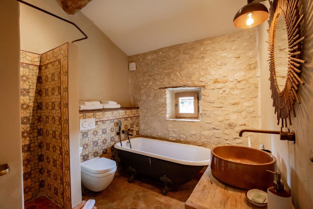 Photographs of Le Mas d’Or villa in Provence - Image 16 of 38