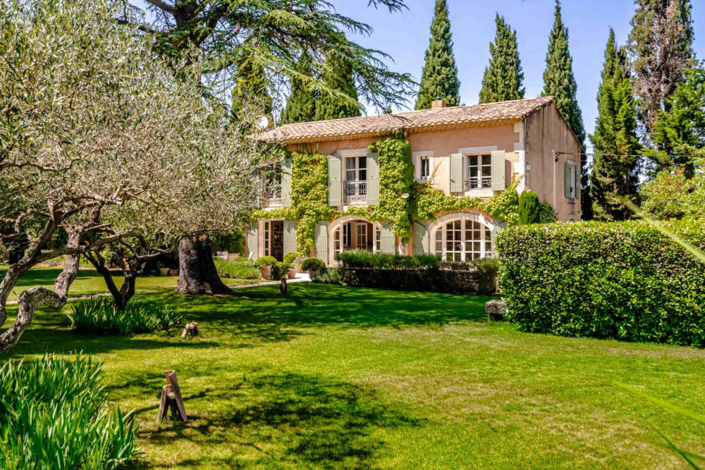 Photographs of Bastide de La Douceur villa in Provence - Image 1 of 31