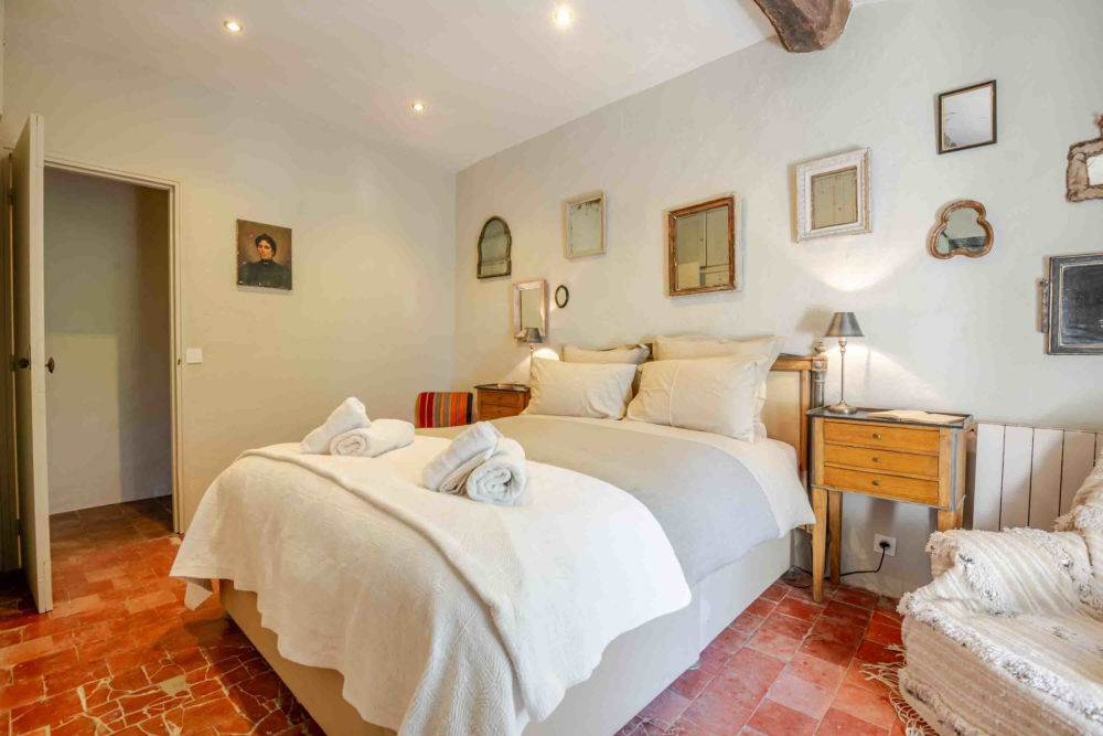 Photographs of Mas des Roses 3 villa in Provence - Image 19 of 37