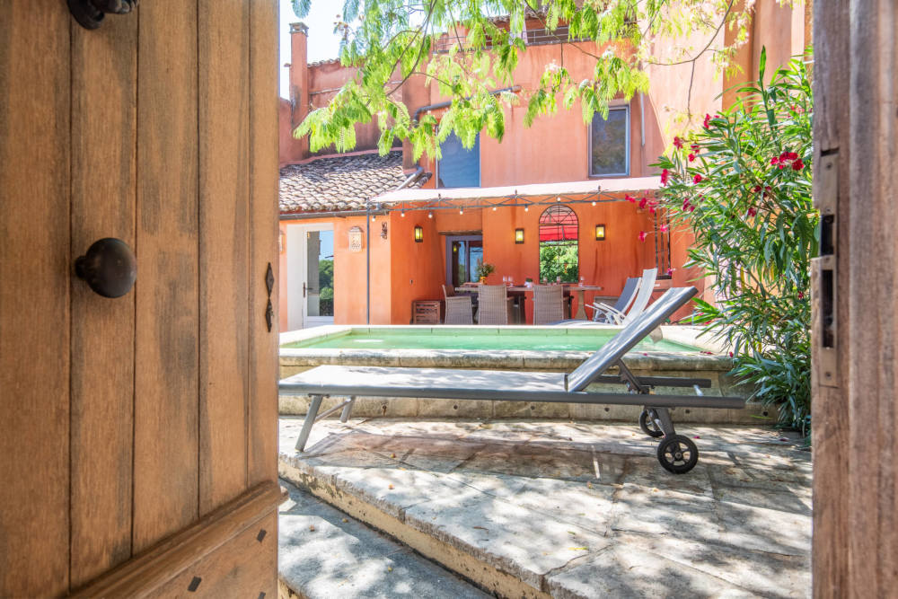 Photographs of Villa la Feniere villa in Provence - Image 2 of 28