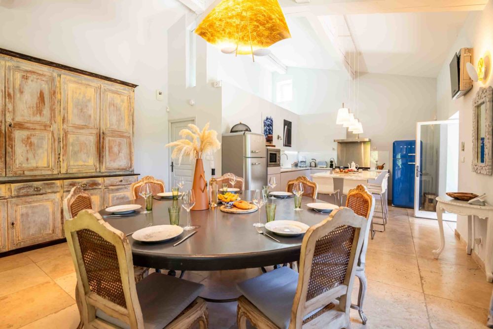 Photographs of Le Repaire de Gordes villa in Provence - Image 8 of 28