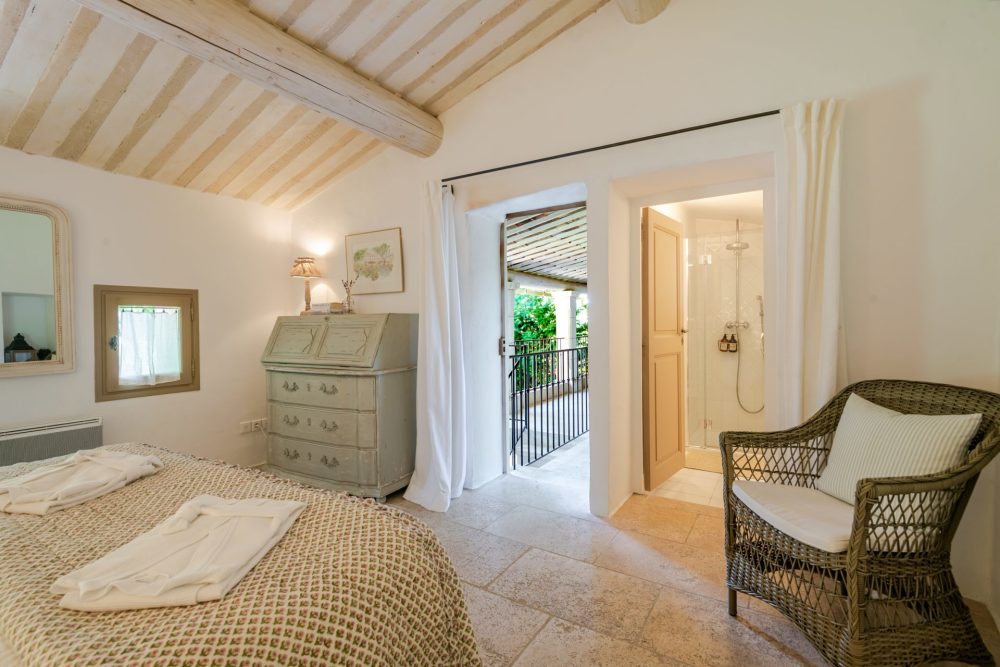Photographs of Le Relais villa in Provence - Image 38 of 43