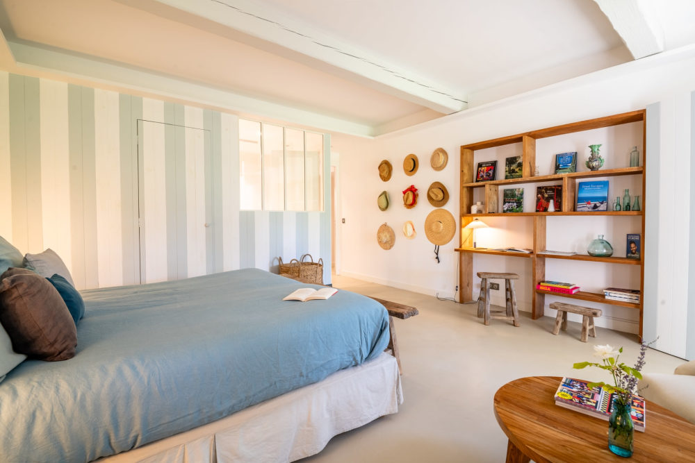 Photographs of Mas Cédrat villa in Provence - Image 30 of 56