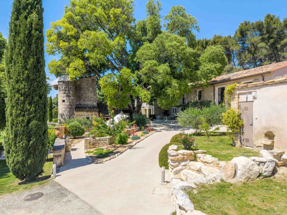 Photographs of Mas de la Tourelle villa in Provence - Image 24 of 55