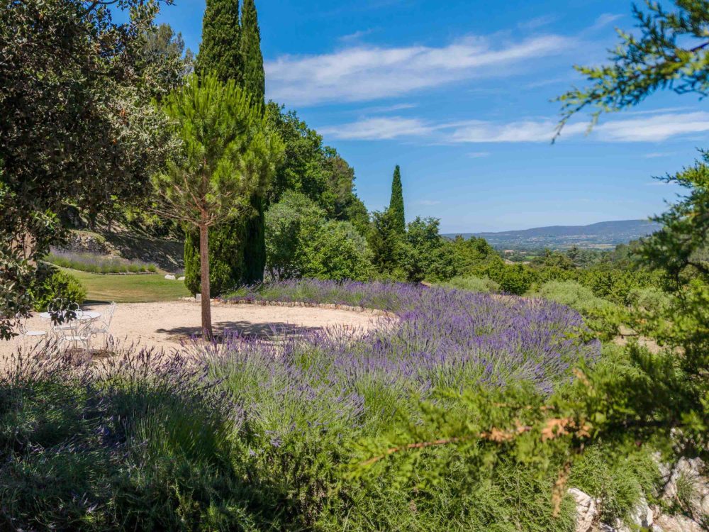 Photographs of Mas des Secrets villa in Provence - Image 44 of 47