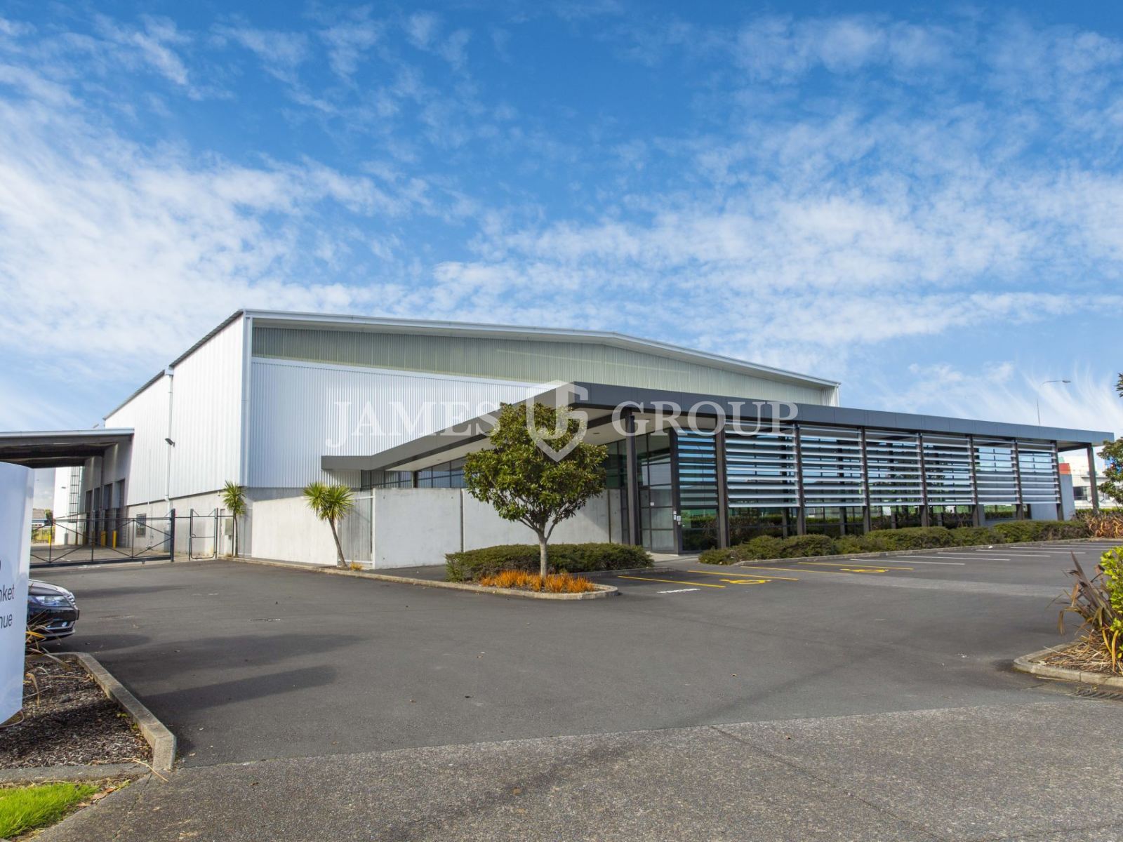 A-grade Industrial | 1,500sqm Yard | M20 Business