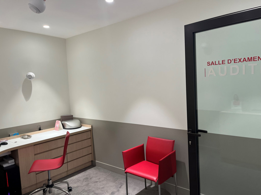 Magasin audioprothesiste 480 route de Berre 13510 ÉGUILLES intérieur