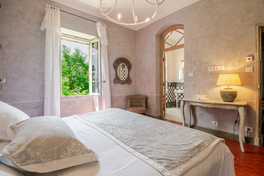 Photographs of Mas de Velorgues villa in Provence - Image 38 of 58