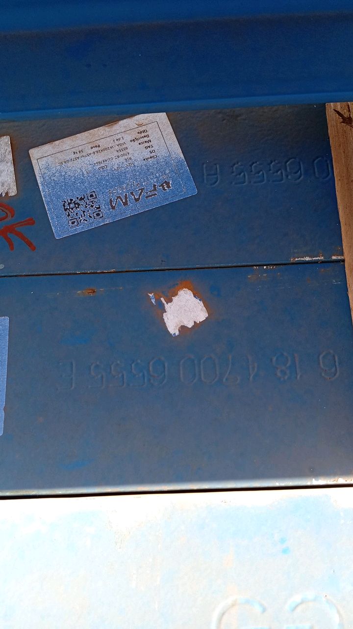 Lot of Metal Structures / Street 1/ BOX B12