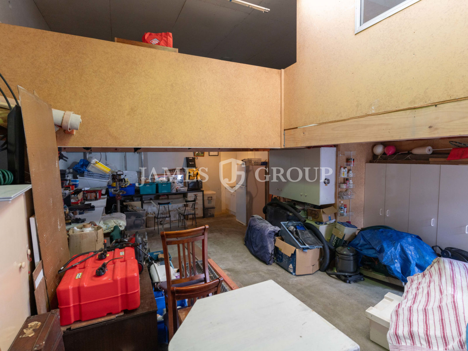 Compact Industrial Unit In Tidy Gated Complex