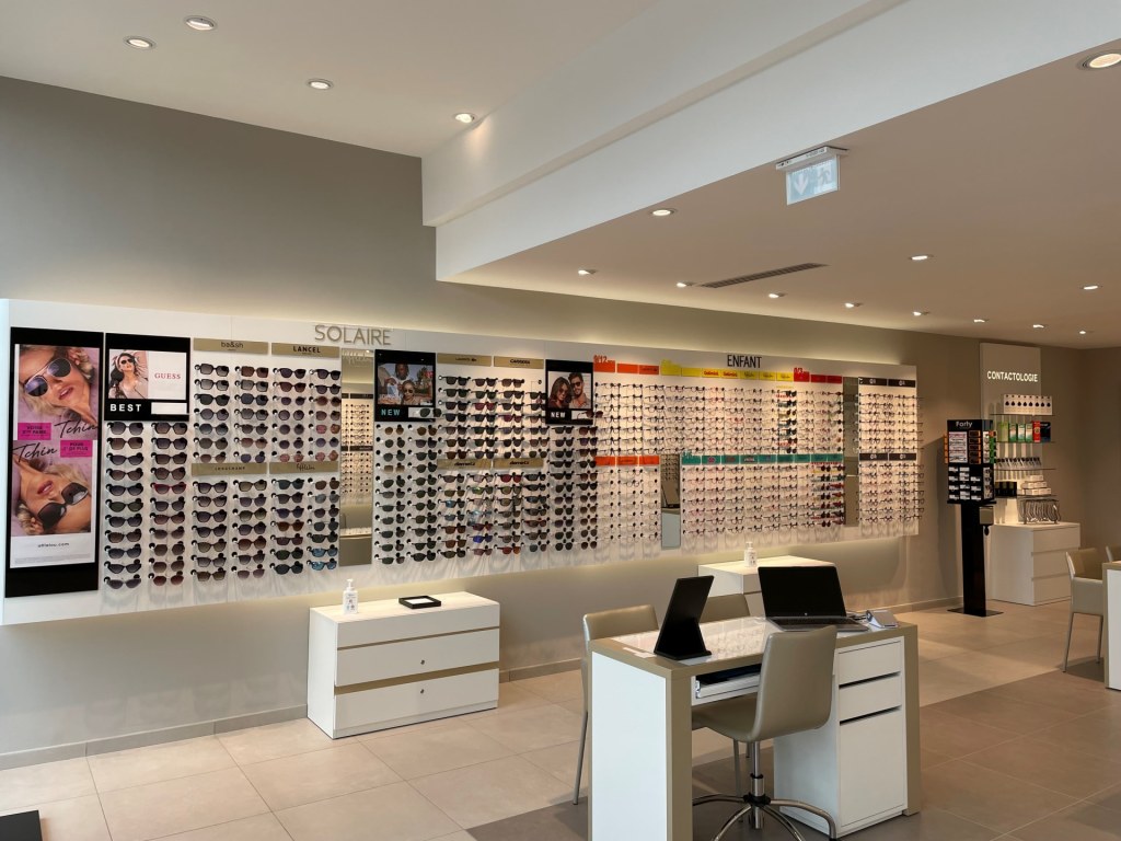 Magasin Opticien 20 route de Champvert 58300 DECIZE intérieur