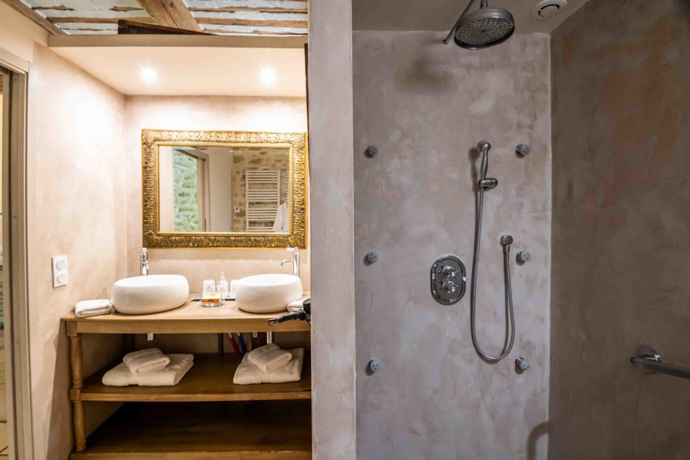 Photographs of Mas des Reflets villa in Provence - Image 28 of 61