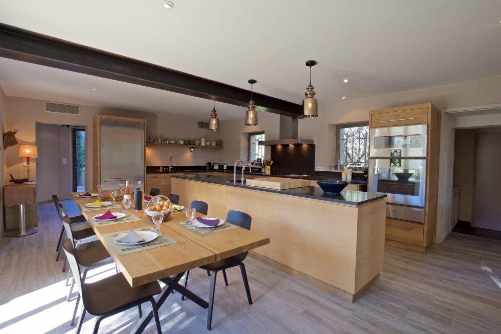 Photographs of Mas des Randonneurs villa in Provence - Image 7 of 41