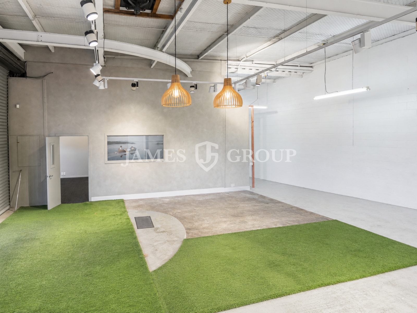 Grey Lynn Office / Studio With Roller Door