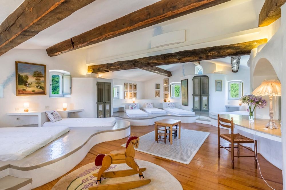 Photographs of Bastide des Millefleurs villa in Provence - Image 37 of 46