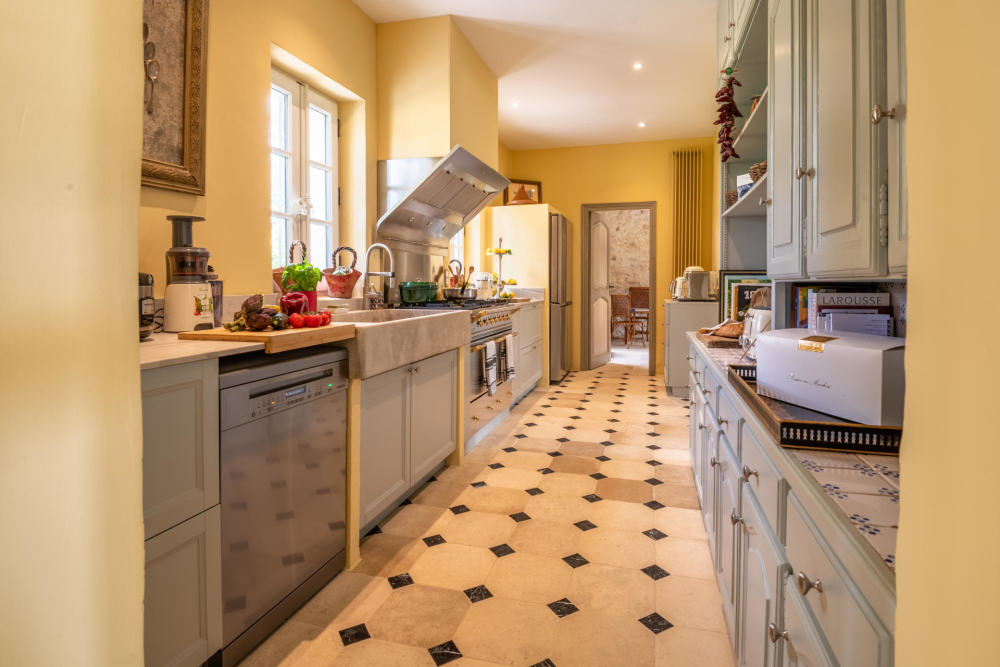 Photographs of Mas des Traditions villa in Provence - Image 10 of 41