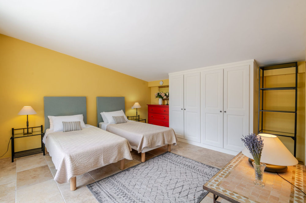 Photographs of Mas de Roubine villa in Provence - Image 40 of 45