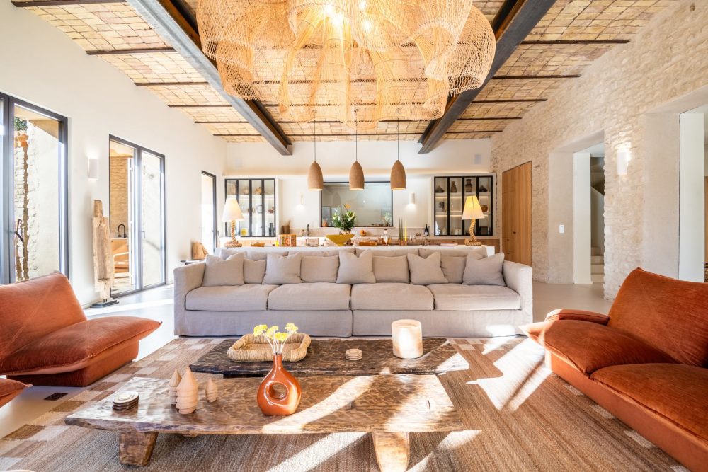 Photographs of Mas Cristal villa in Provence - Image 5 of 44